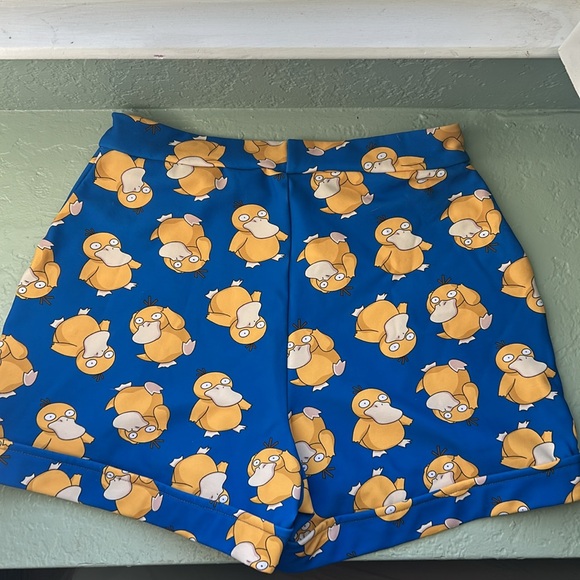 Psyduck Cuffed Shorts, Blackmilk size small - Picture 6 of 6